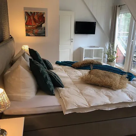 Romantisches Boddenblick Mit Sauna Apartment Pruchten