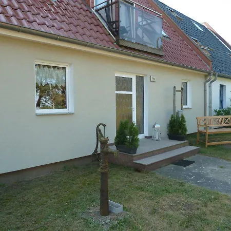 アパート Romantisches Boddenblick Mit Sauna Pruchten